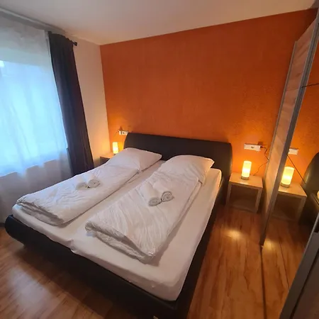 Lejlighed Exklusive Moderne 2 Zi. In Ruhiger Lage