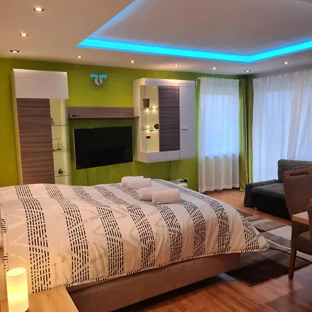 Lejlighed Exklusive Moderne 2 Zi. In Ruhiger Lage