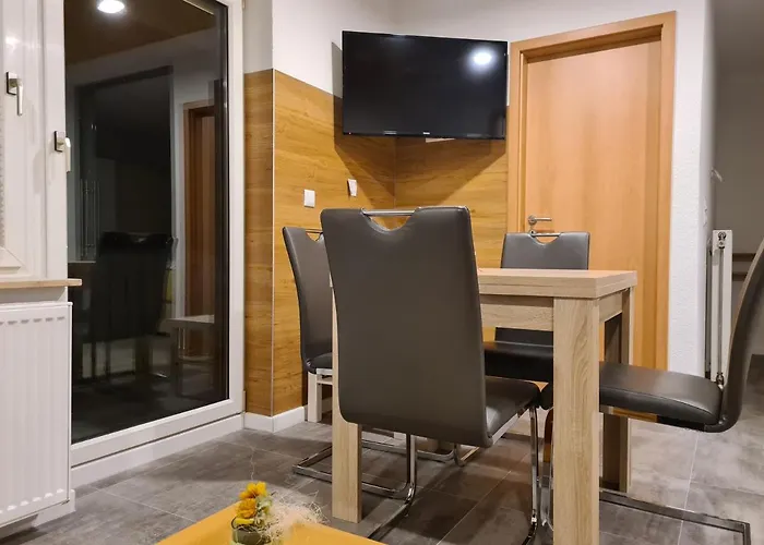 아파트 Exklusive Moderne 2 Zi. In Ruhiger Lage