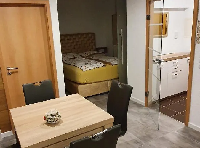 Exklusive Moderne 2 Zi. In Ruhiger Lage 아파트