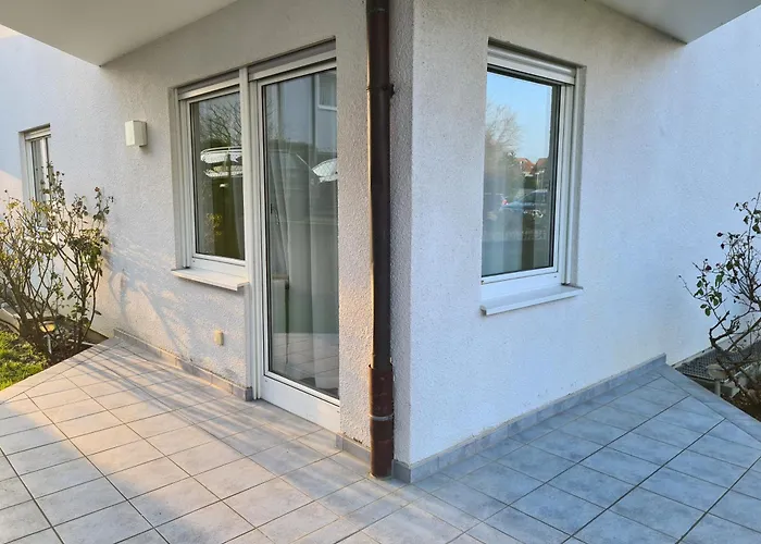 Exklusive Moderne 2 Zi. In Ruhiger Lage 아파트